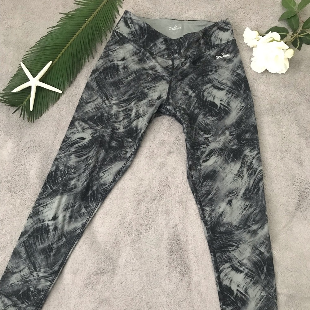 Spalding speed dri women’s active leggings.